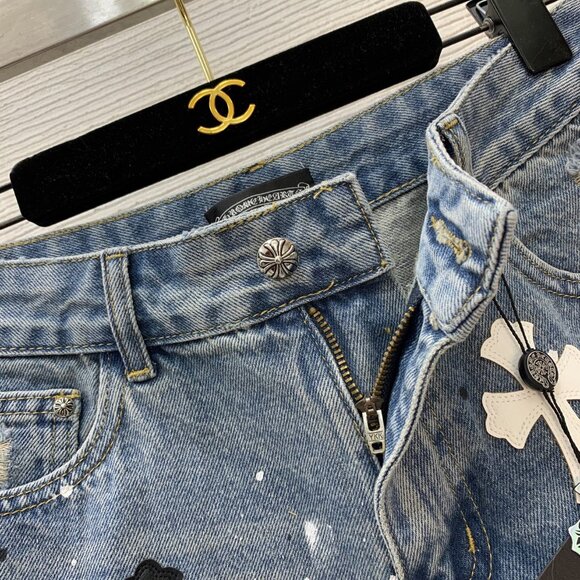 ๐๐ก๐ซ๐จ๐ฆ๐ ๐ก๐๐๐ซ๐ญ Denim Shorts - Picture 8 of 8